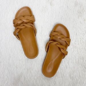 MADEWELL / The Walker cognac brown braided leather slide sandals / 9
